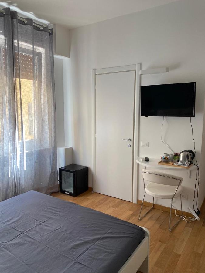 Colombo 32 Affittacamere La Spezia Exteriör bild
